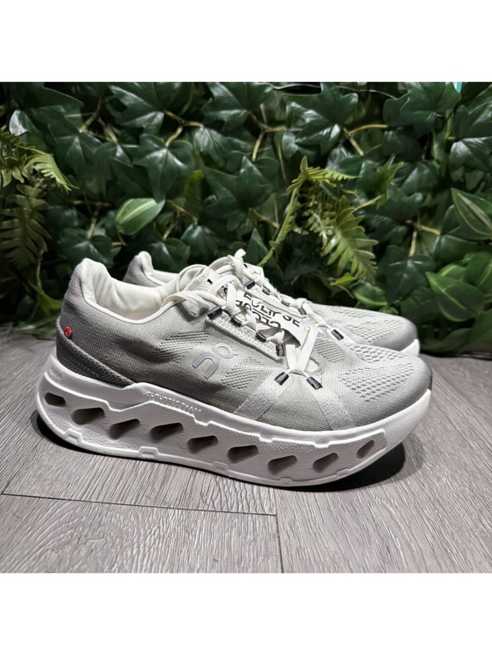 On Cloudeclipse Running Shoes Alloy/White Womens Size 7.5